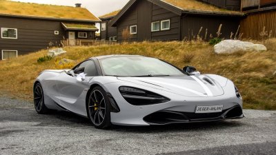 Ascari A10